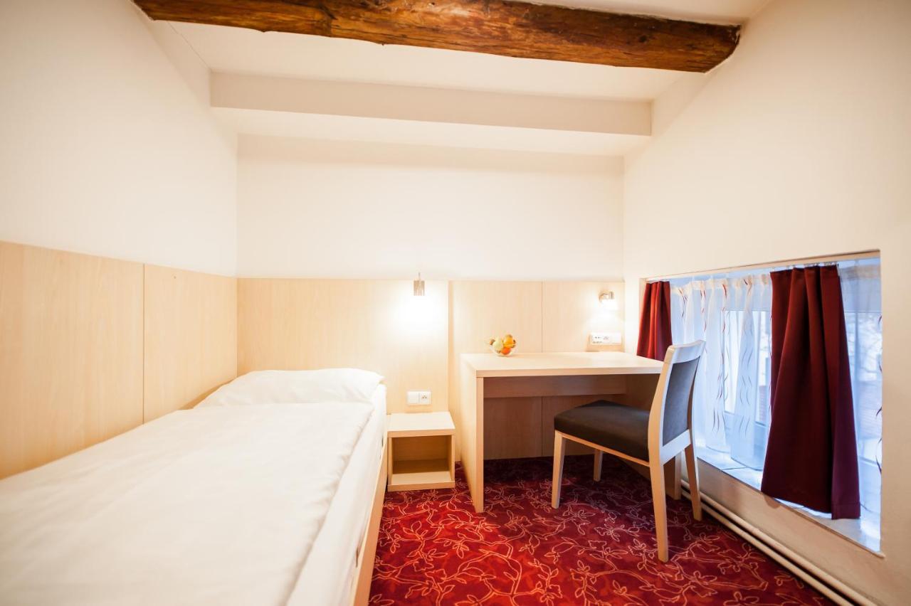 Hotel Pivovar Prague Exterior photo